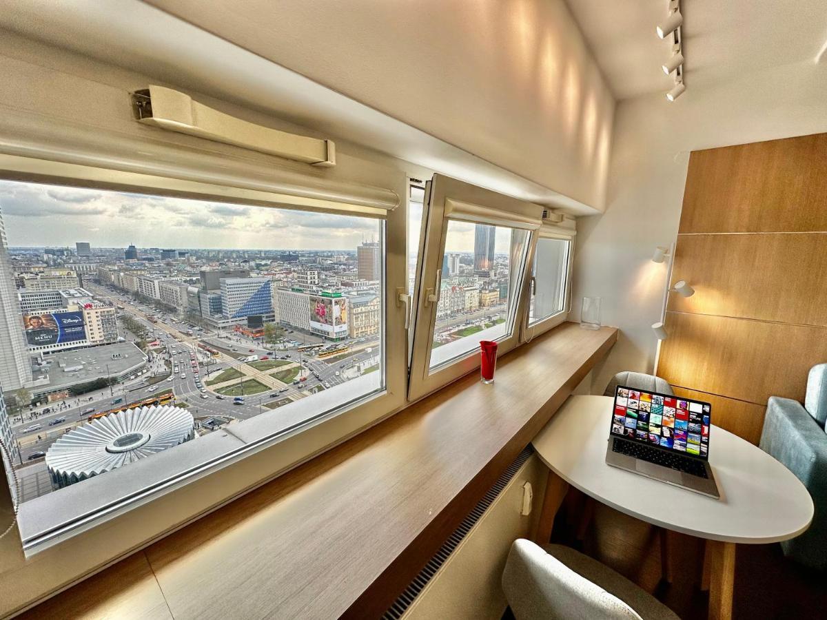 Top Metro X2 Fast Wifi 400 Mbs 70'Tv Netflix Hbo Max Appletv+ Disney+ 바르샤바 외부 사진