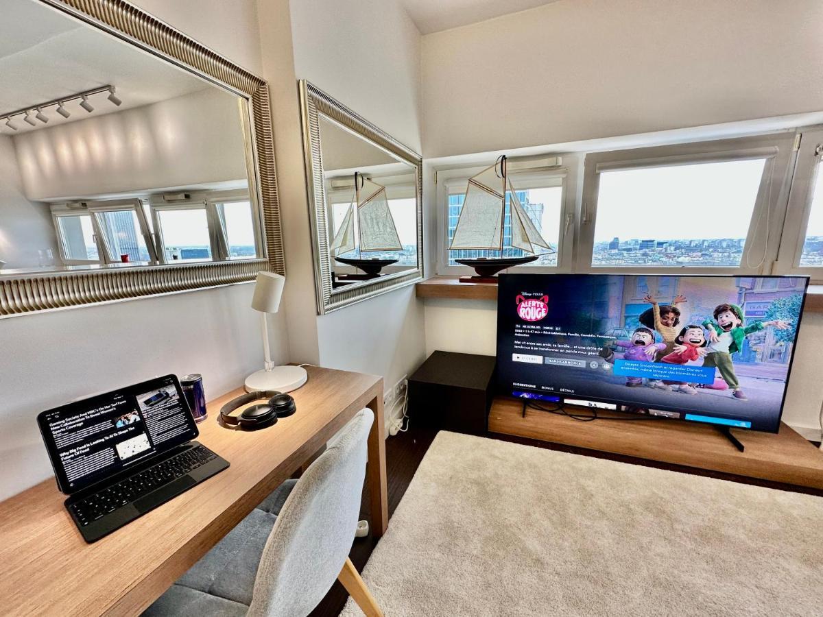 Top Metro X2 Fast Wifi 400 Mbs 70'Tv Netflix Hbo Max Appletv+ Disney+ 바르샤바 외부 사진